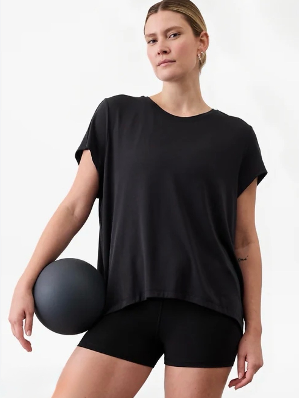 Women’s Athleta With Ease Black Relaxed Short Sleeve Crew Tee ~ XL